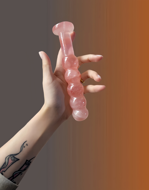 Orbis, ein Massagestab aus Obsidian